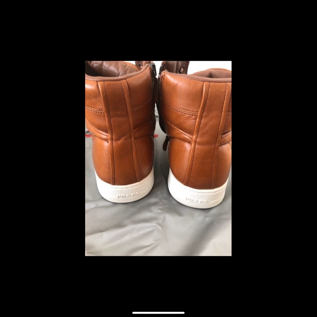 Prada High top sneakers 100% Leather
