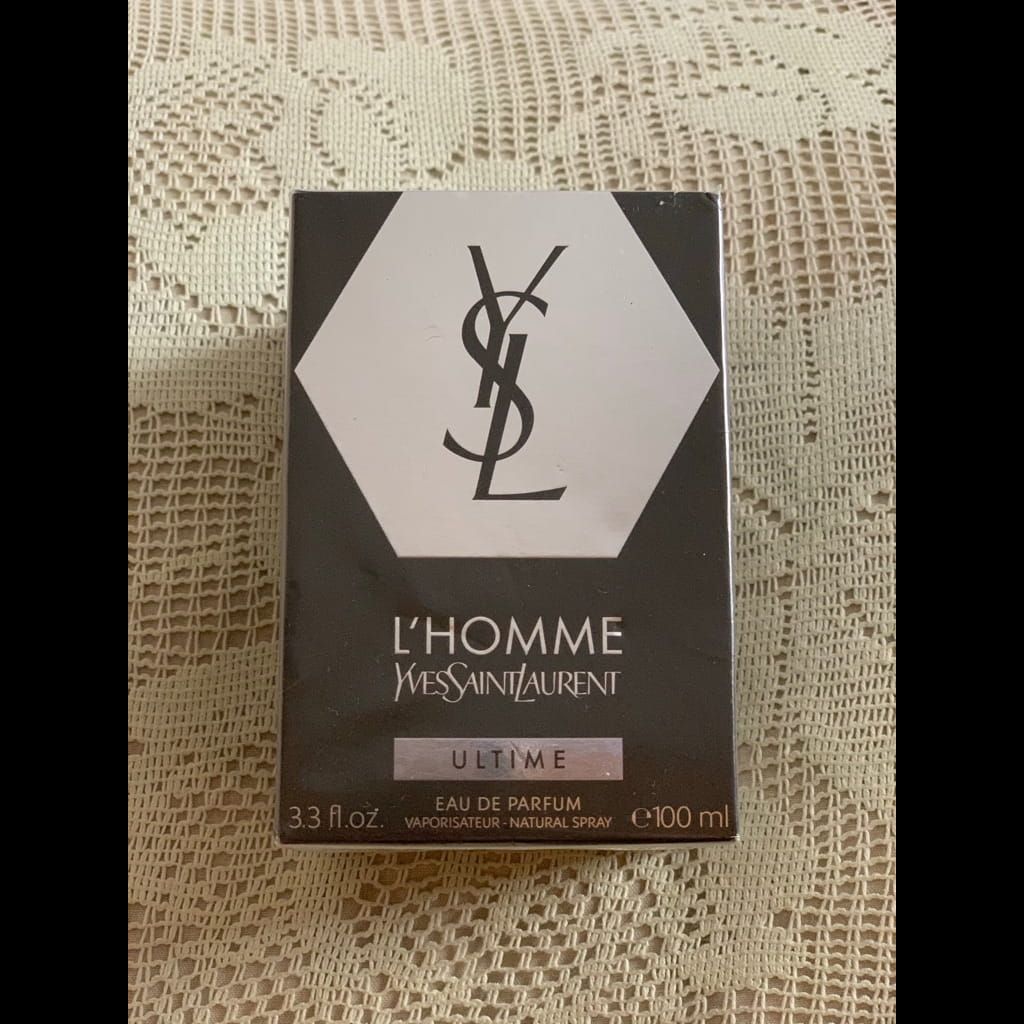 Yves saint Laurent perfume