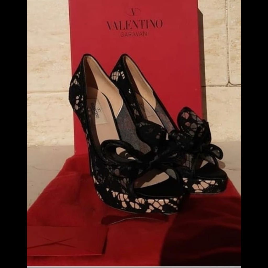 Valentino lace couture bow peep toe pump