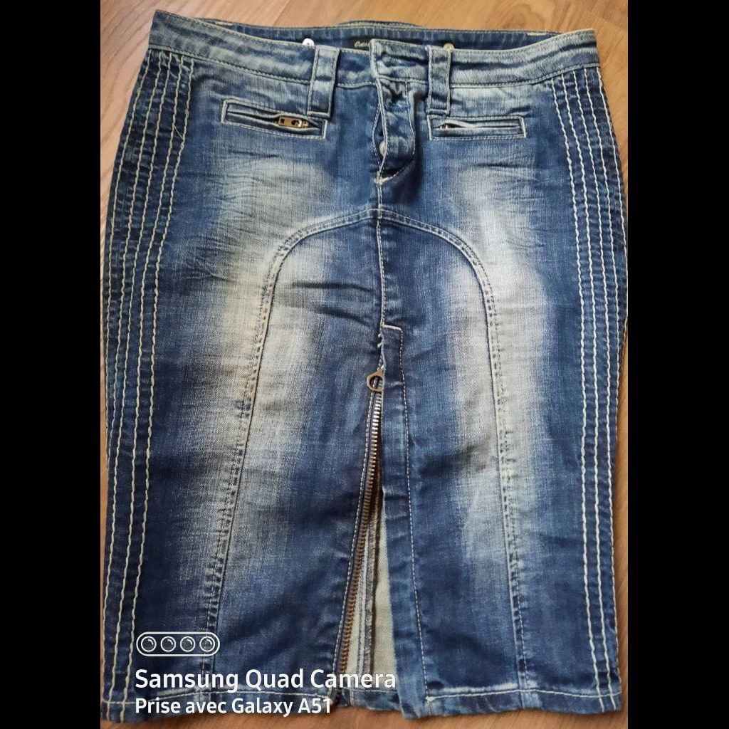 Guess jeans skirt