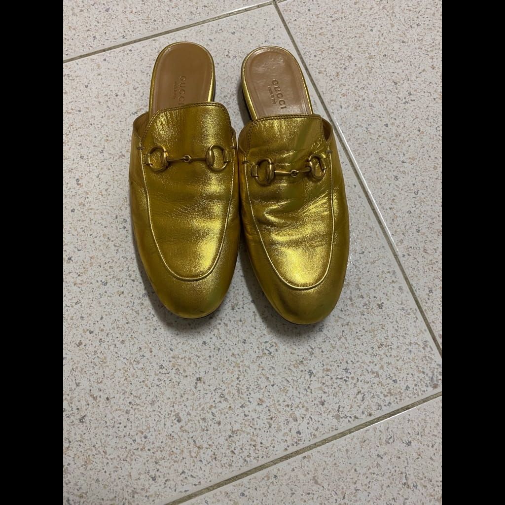 Gold gucci princetone loafers