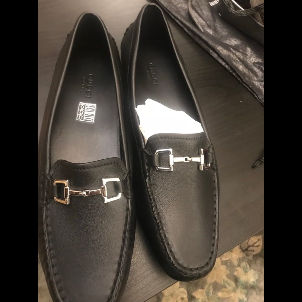 Gucci authentic loafer