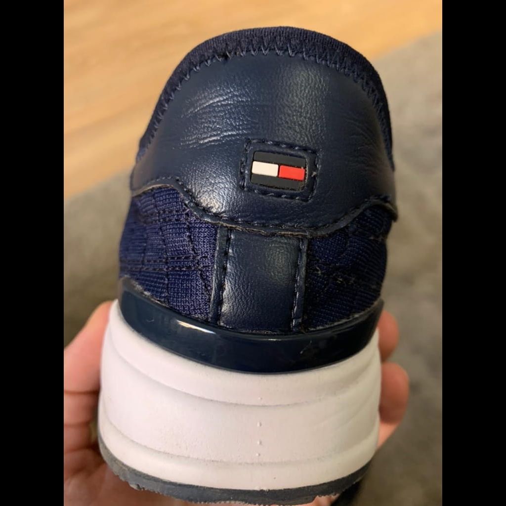 Tommy shoes