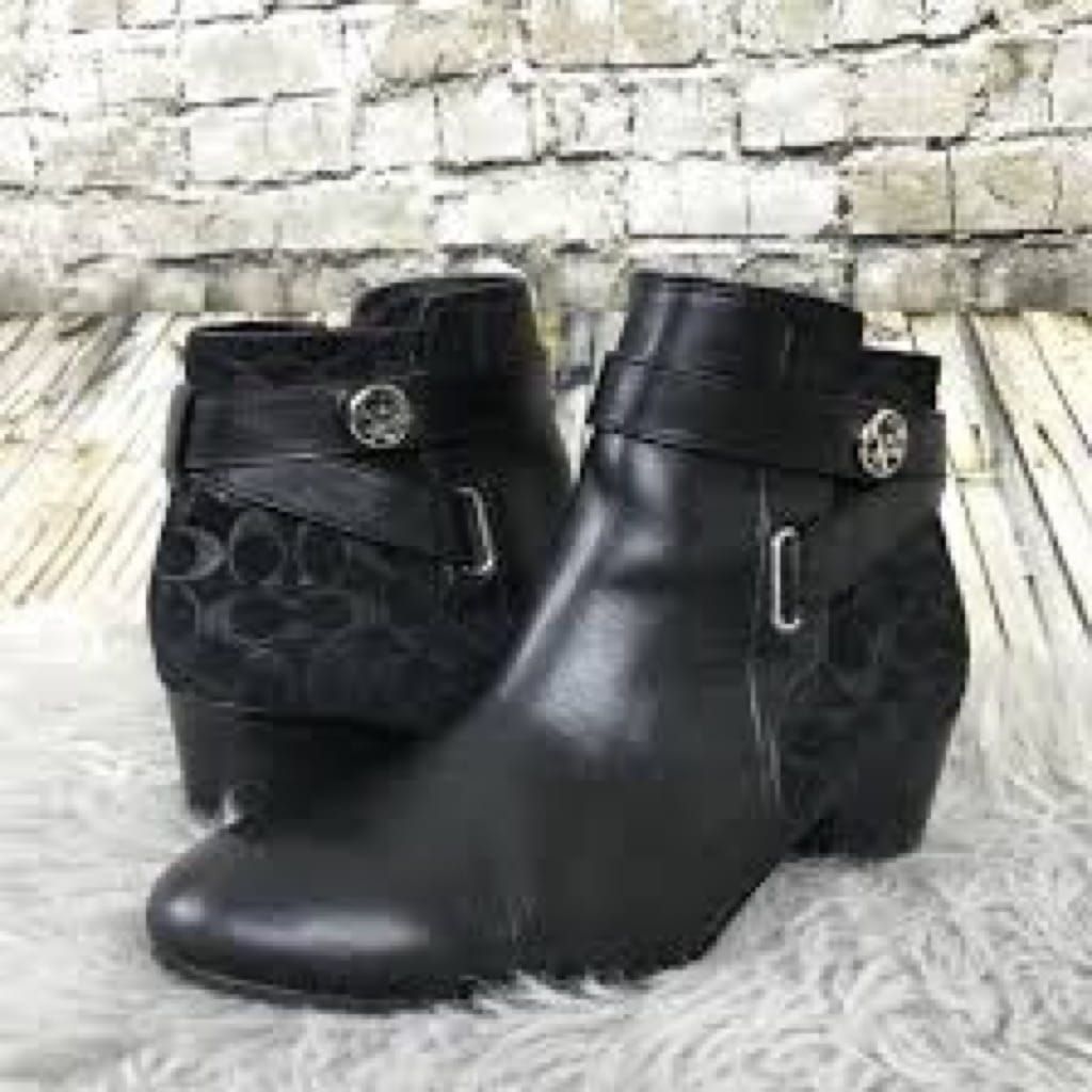 Brand new coach booties size 36/5.5