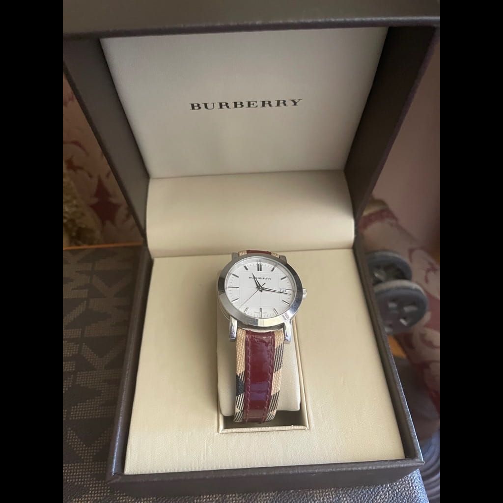 Burberry watch as new