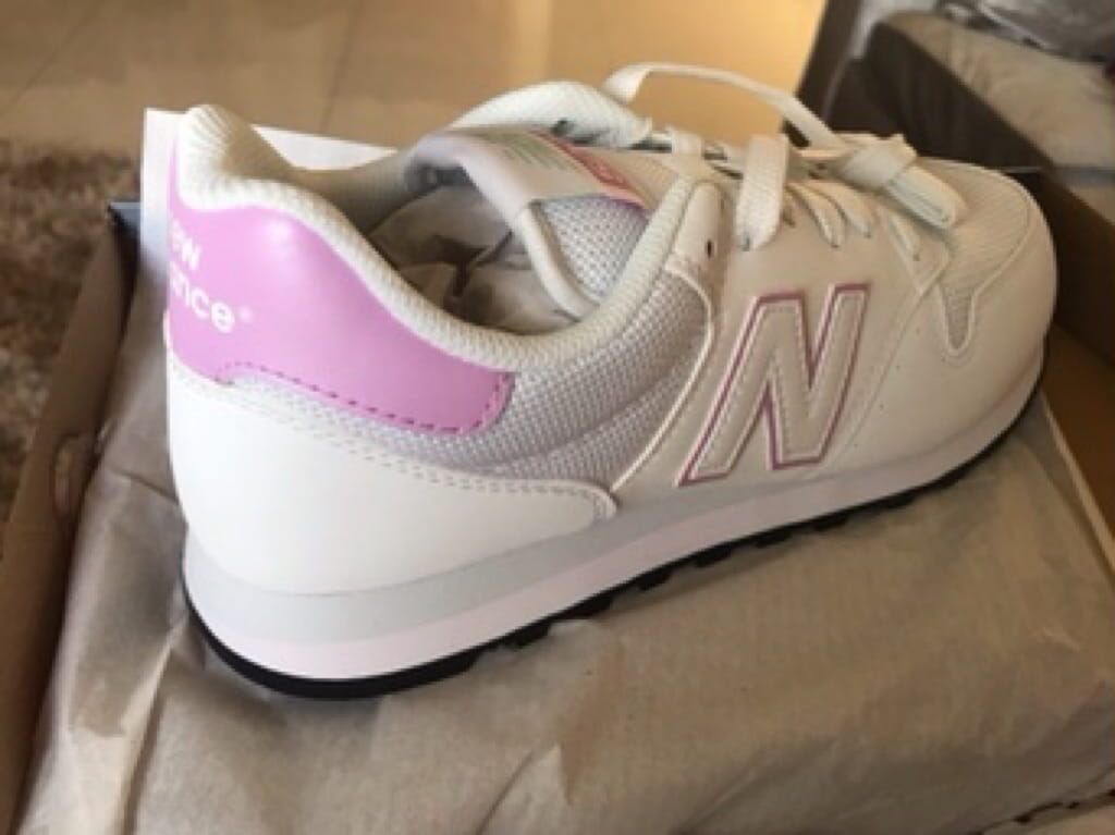 White New balance sneakers