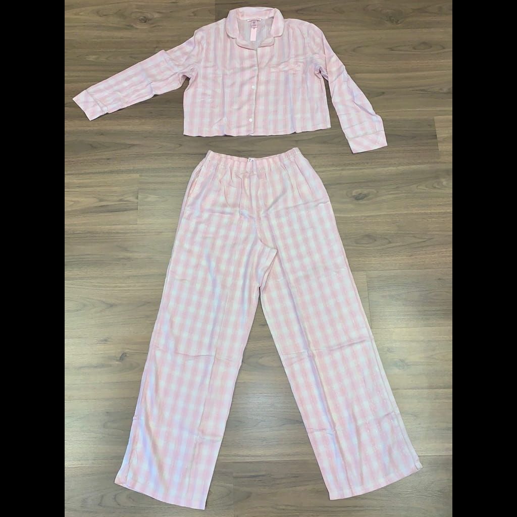 Victoria’s Secret Pyjama set (with tags) - medium