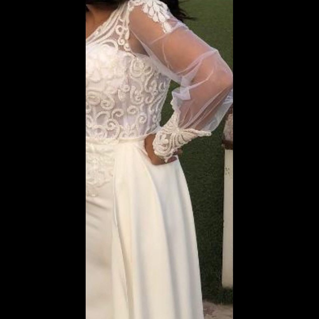 Simple wedding dress
