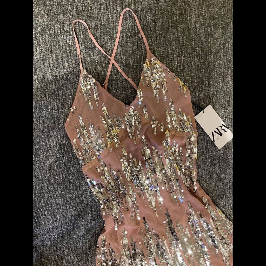Sold ❌ Limited Edition Sequin Zara dress