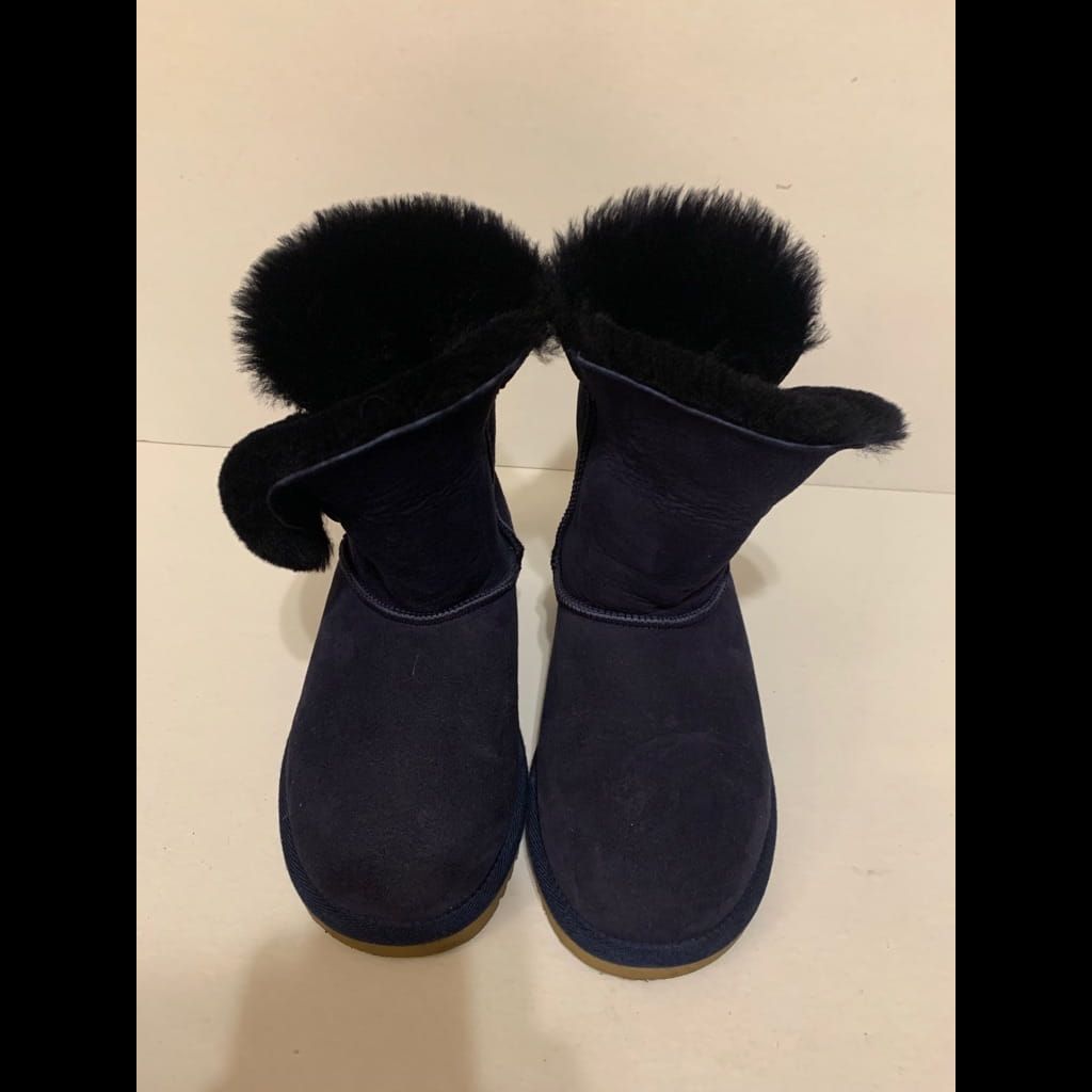 Pegia navy blue boots
