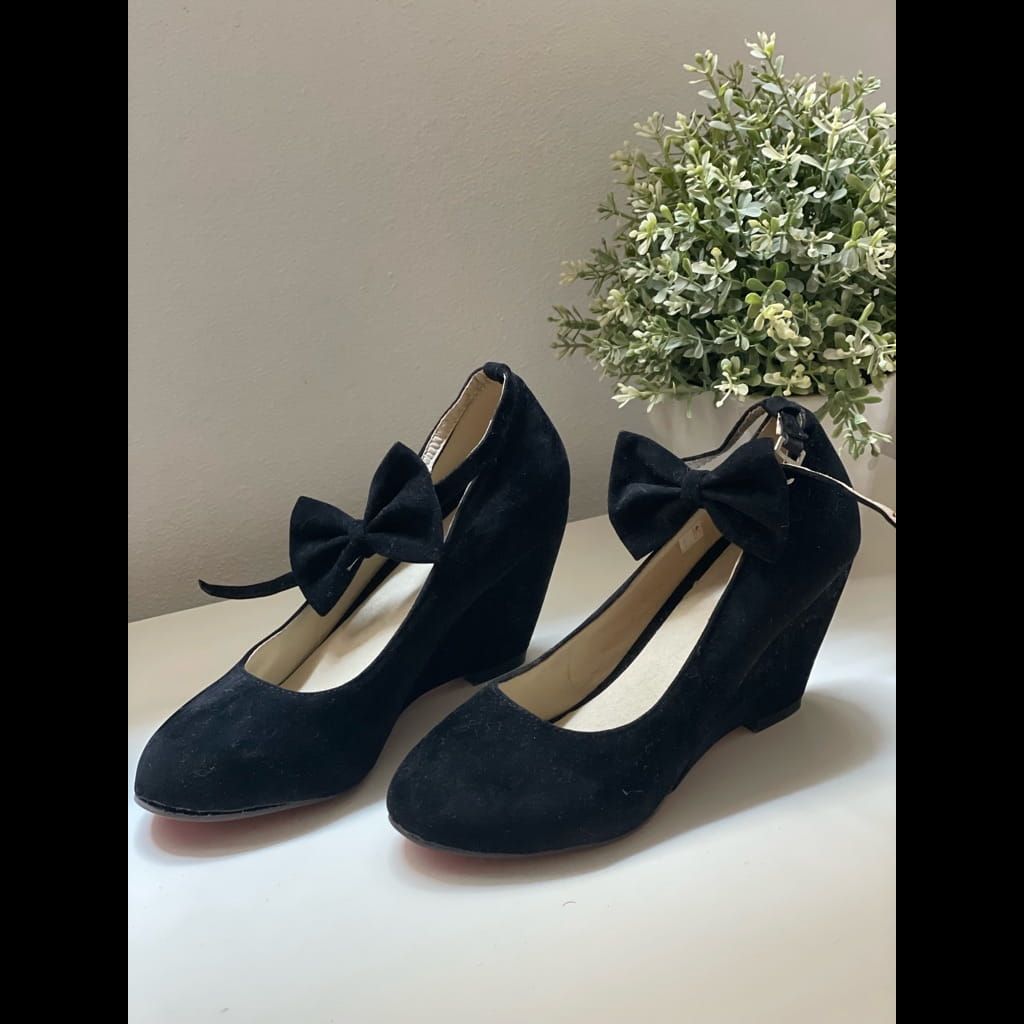 Classic black shoes for Girls