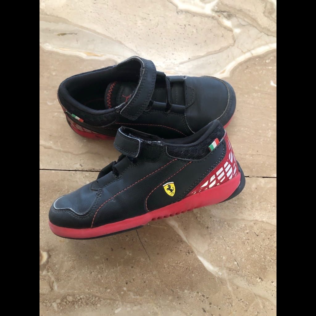 Ferrari sneaker
