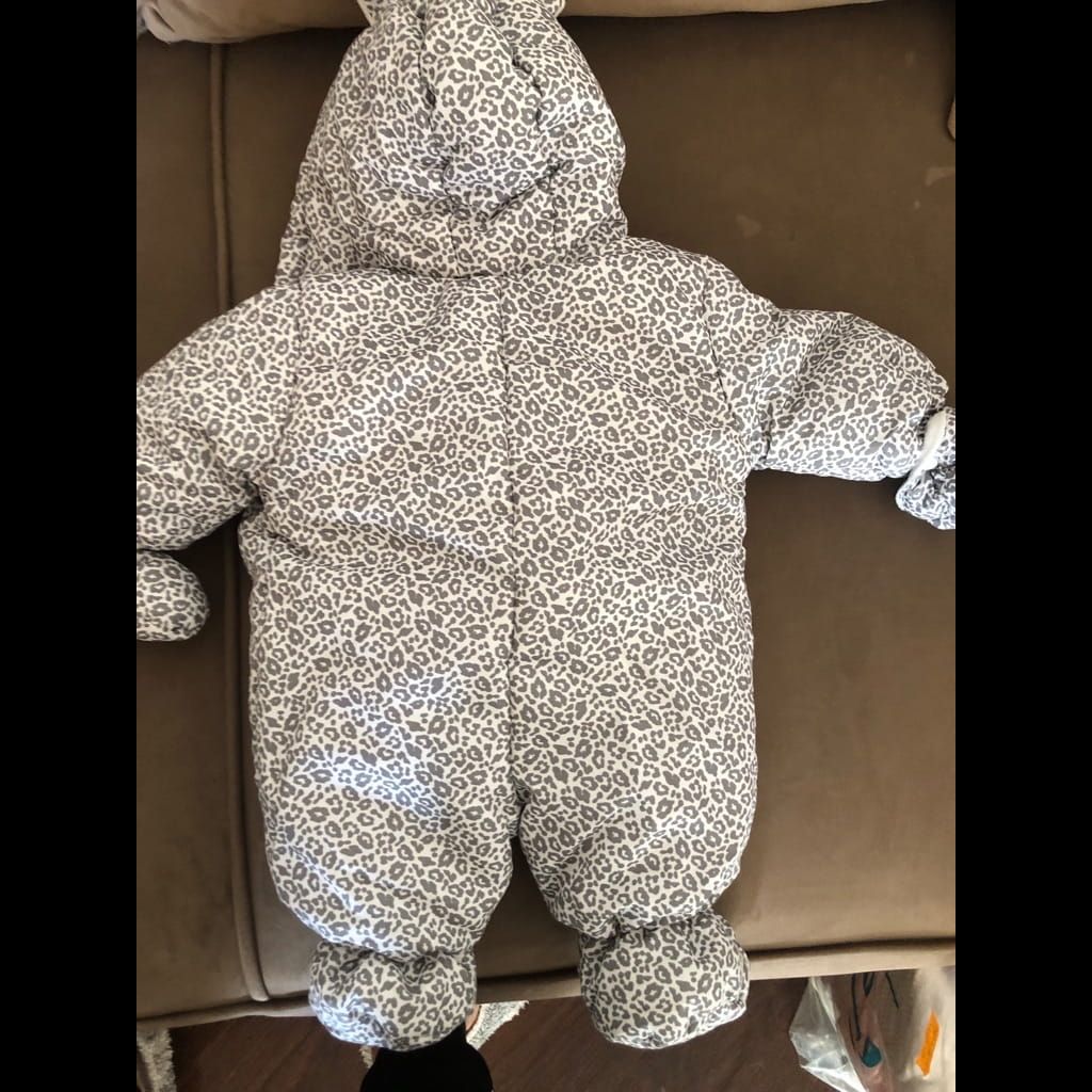 Baby whole body suit snow suit