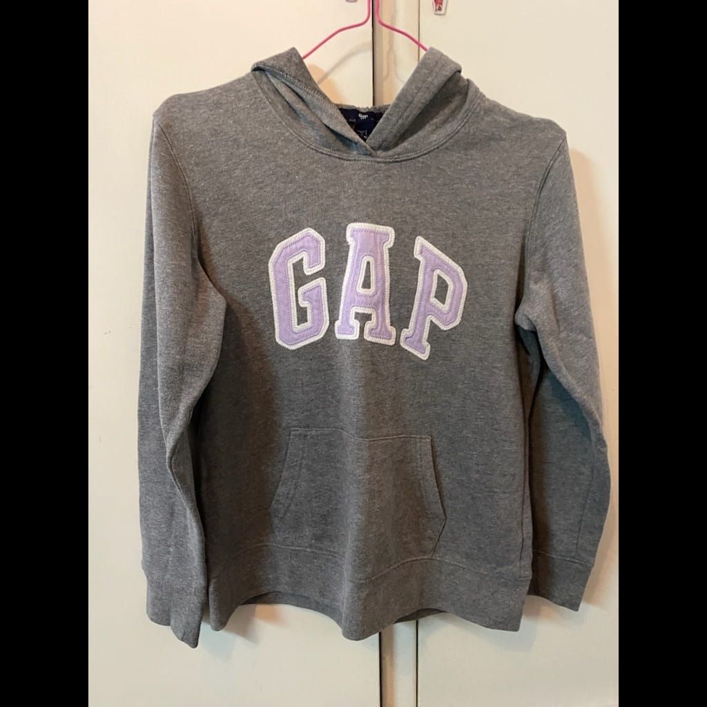 Gap grey sweatshirt