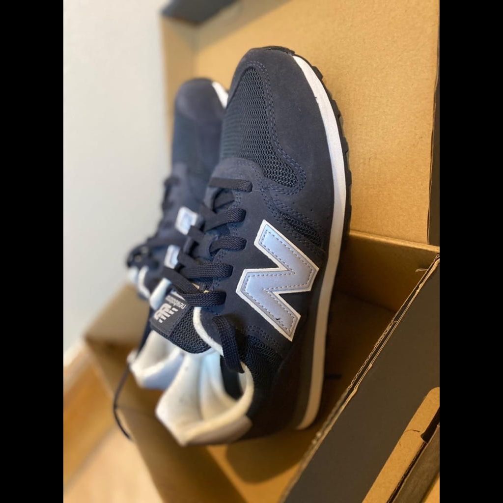 New Balance Navy Color