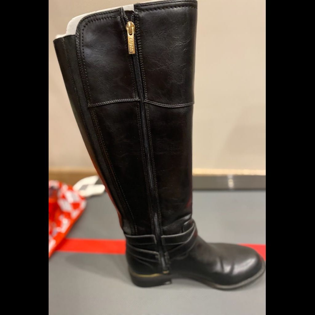 Guess black boots