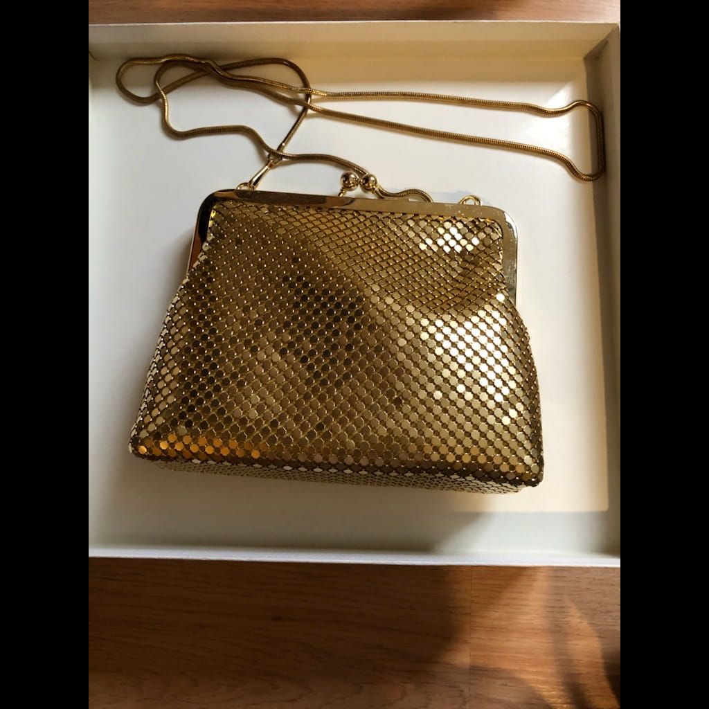 Vintage golden metal small bag