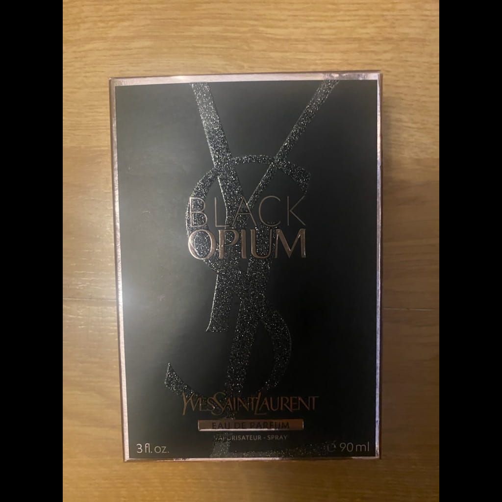 Perfume - black opium