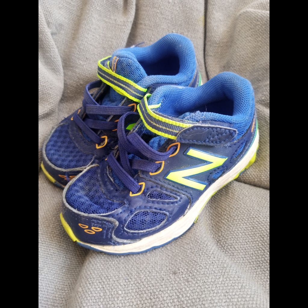 New balance size 21. Used in good condition