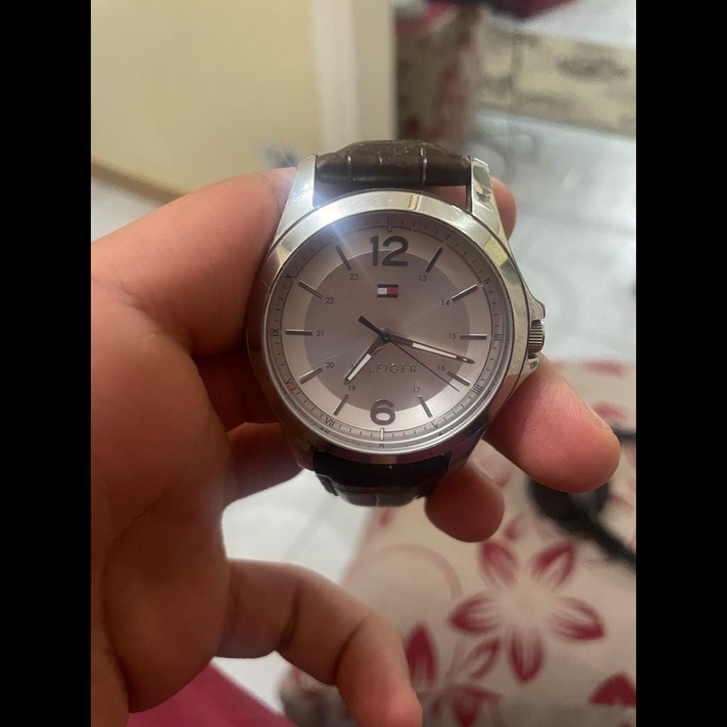 Tommy watch brown strap