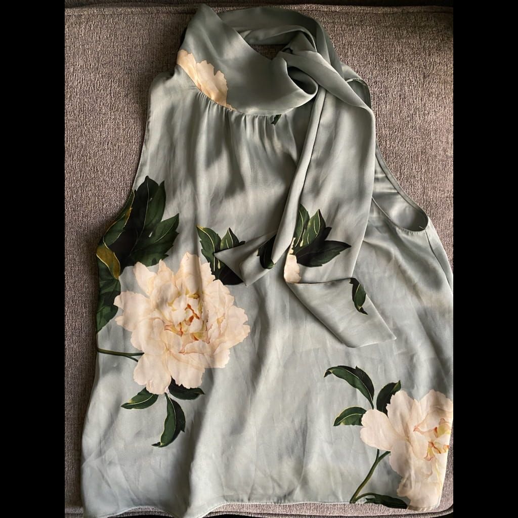 Zara floral top with Ribbon