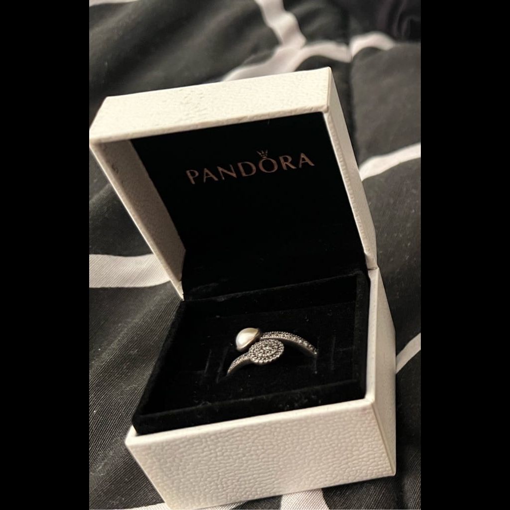 Pandora pearl ring