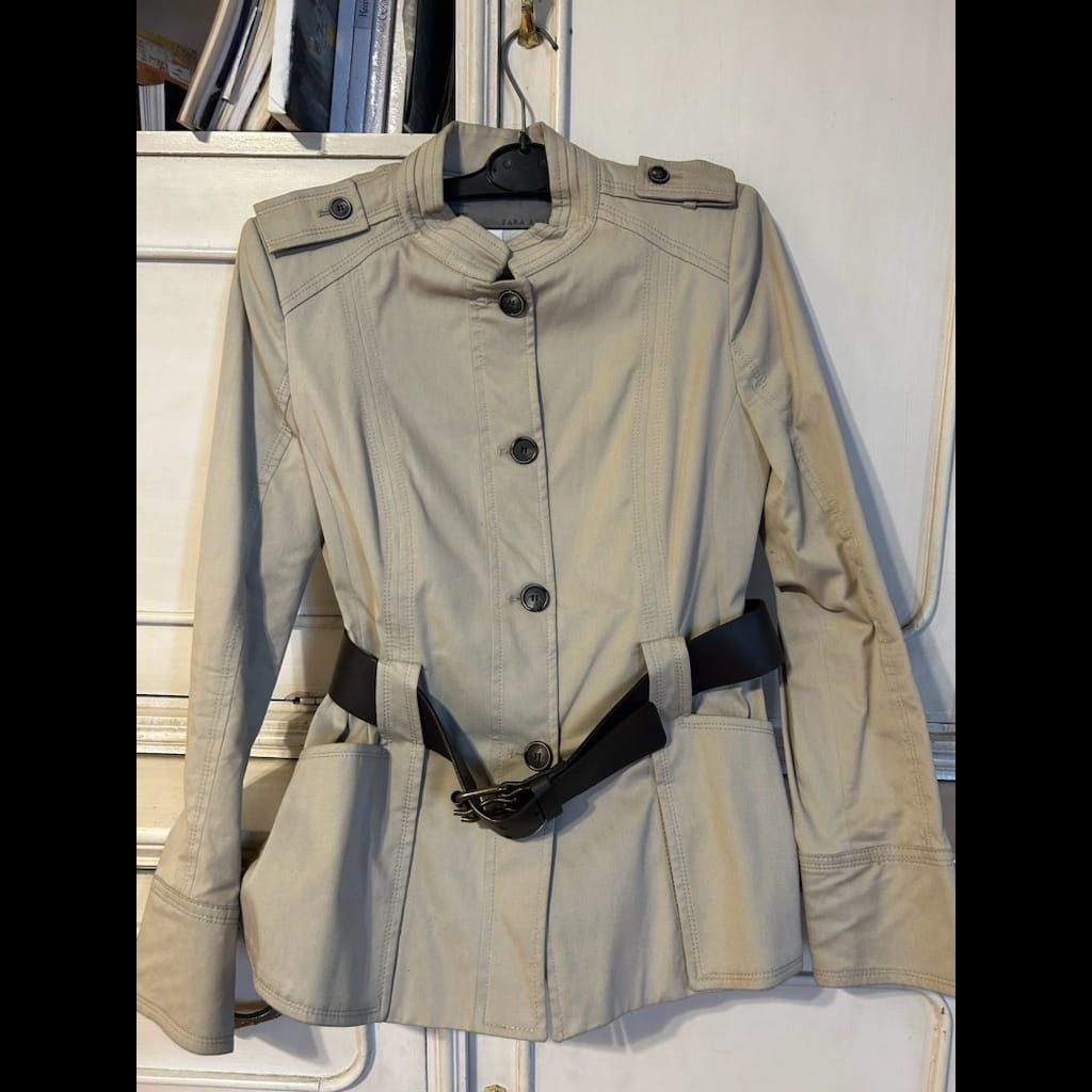 Zara Authentic beige jacket with belt -safari jacket