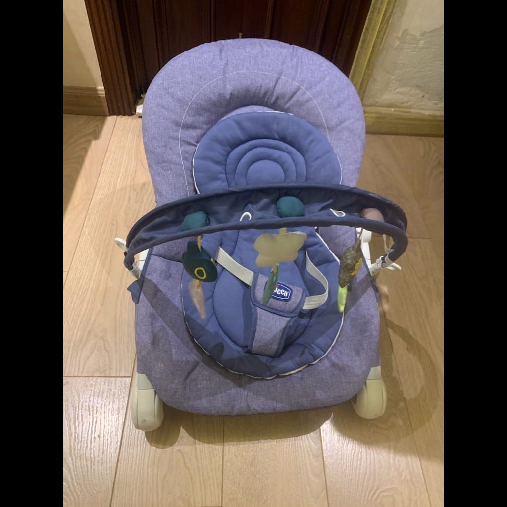 Chicco hoopla bouncer baby chair