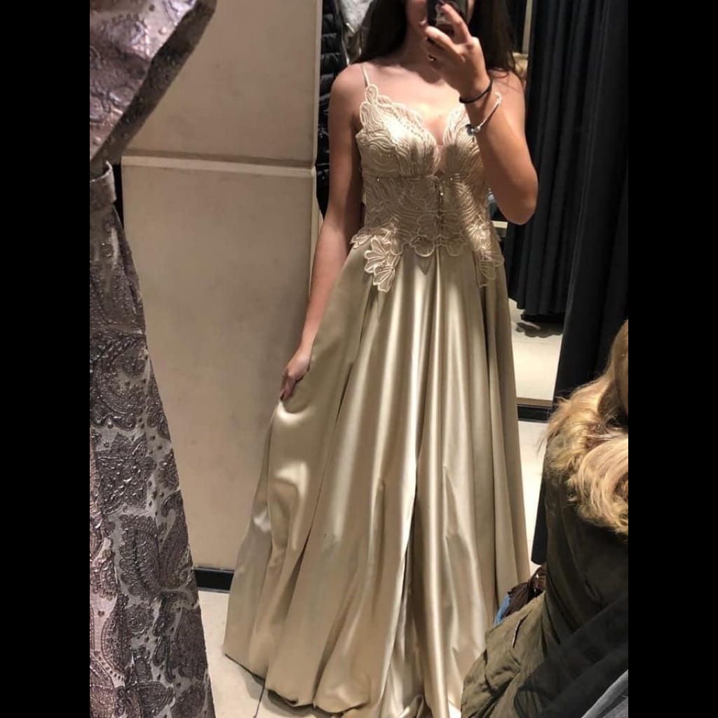 Mystic prom dress