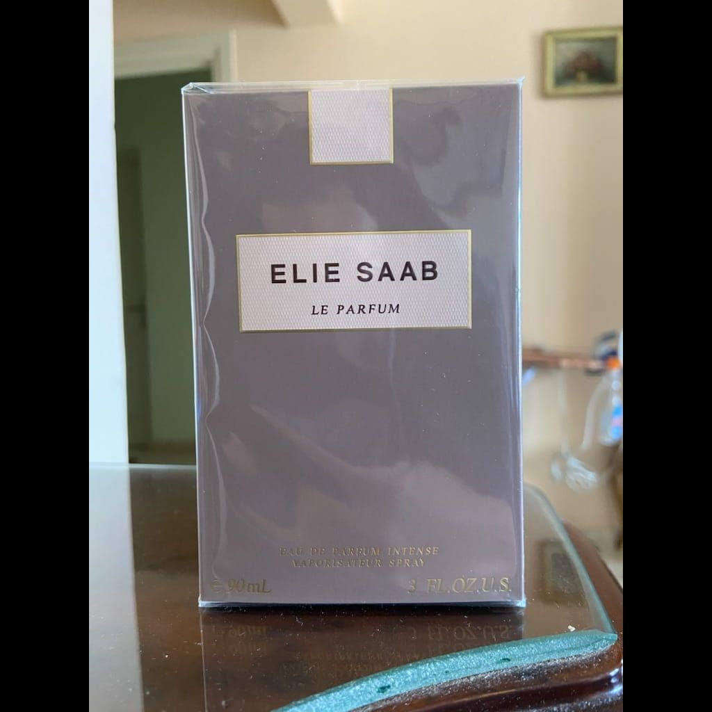 Elie Saab perfume