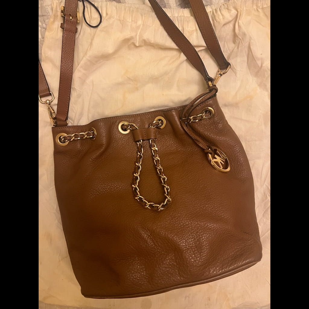 Bag with short and long strap