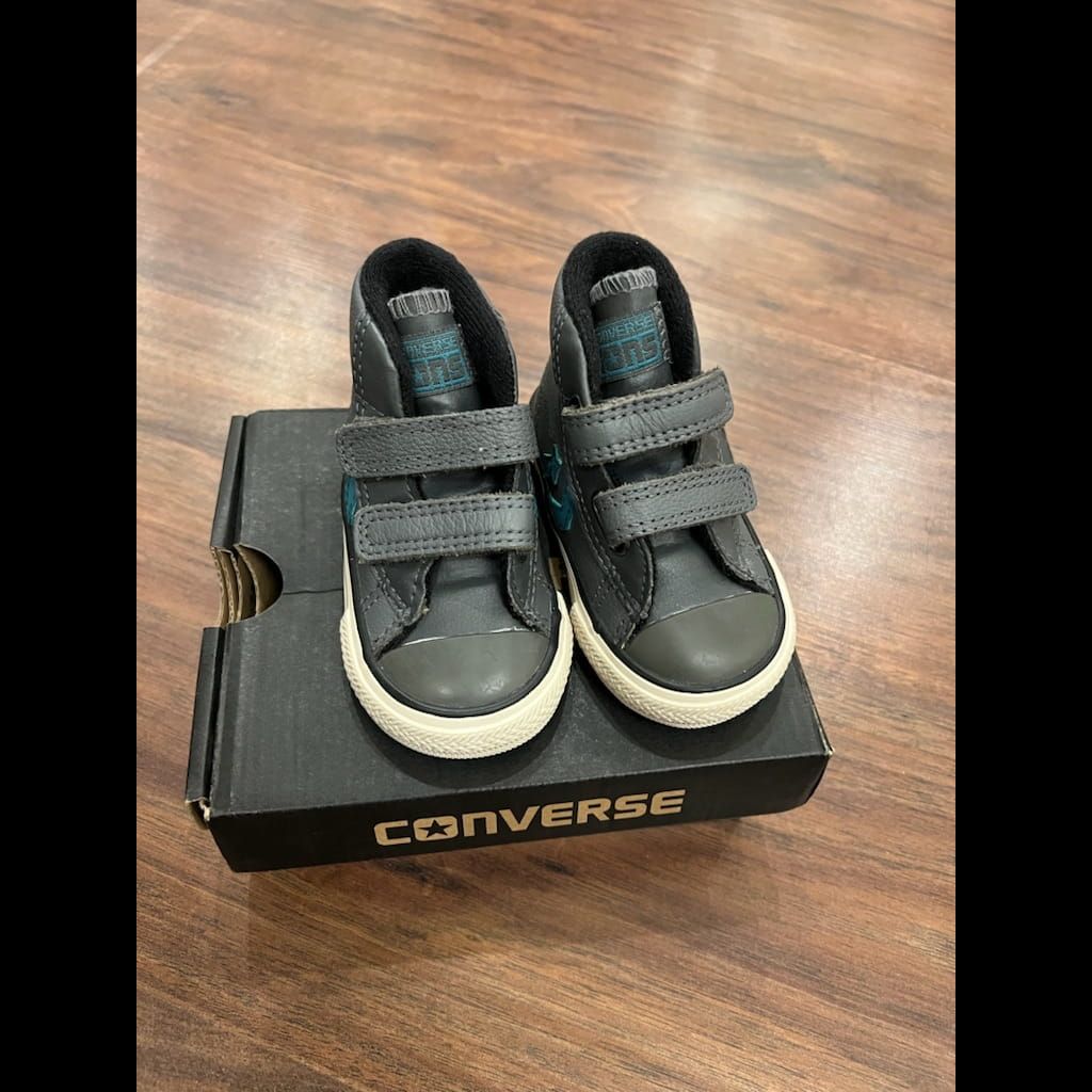 Converse baby shoes