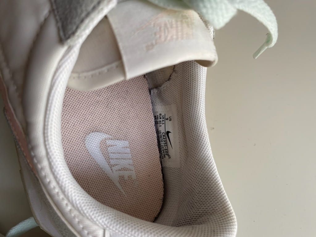 Original Nike shoes, size 40.5