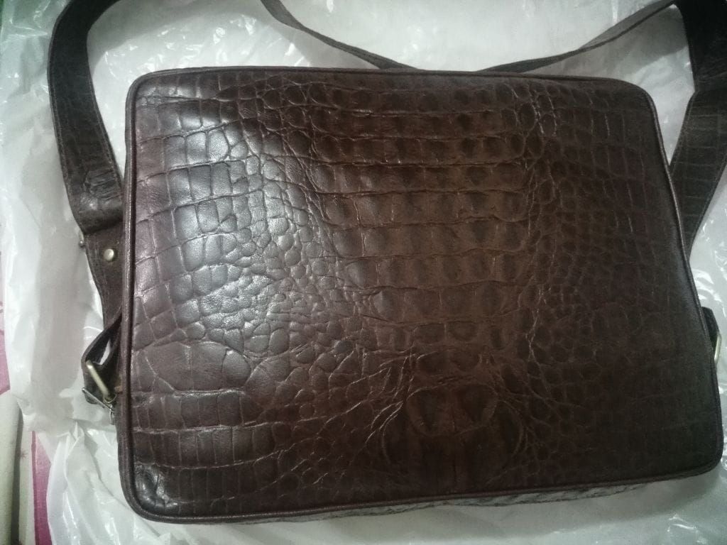 Genuine leather laptop bag with hand drawings