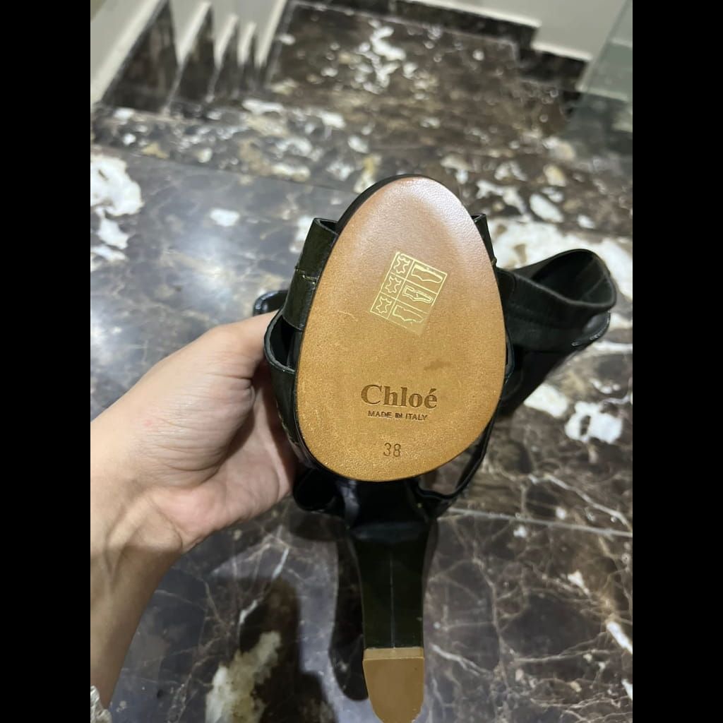 Chloé Crisscross-ankle-strap Sandals