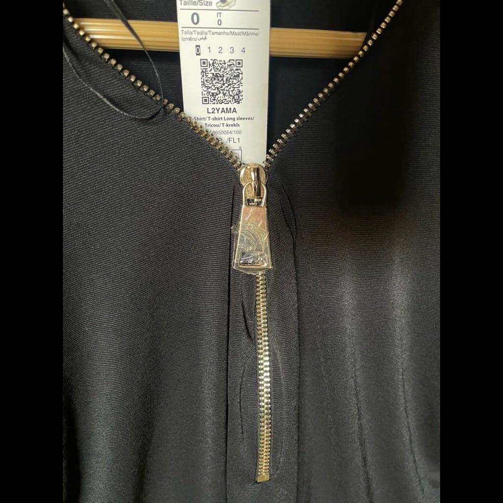 Caché black Lycra blouse with golden zipper