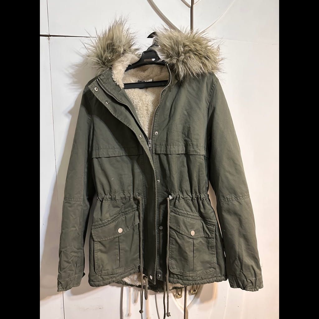 H&m olive fur coat