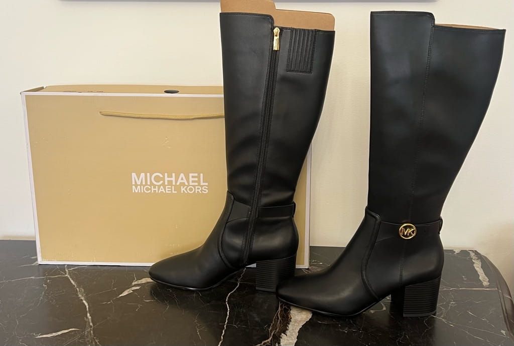 Brand new MK boots with box from USA.. size 41
