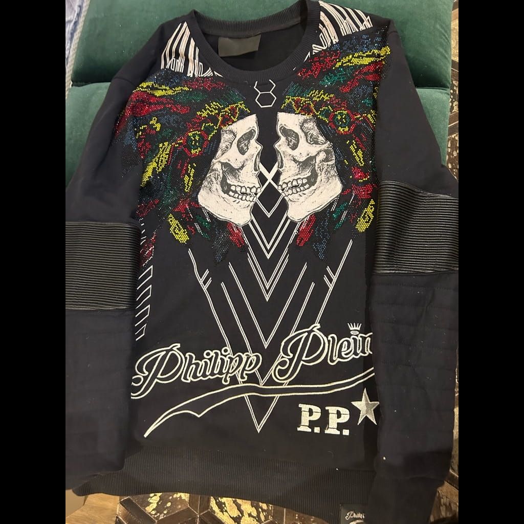 Original philipp plein sweatshirt medium sized used literally 4 times only