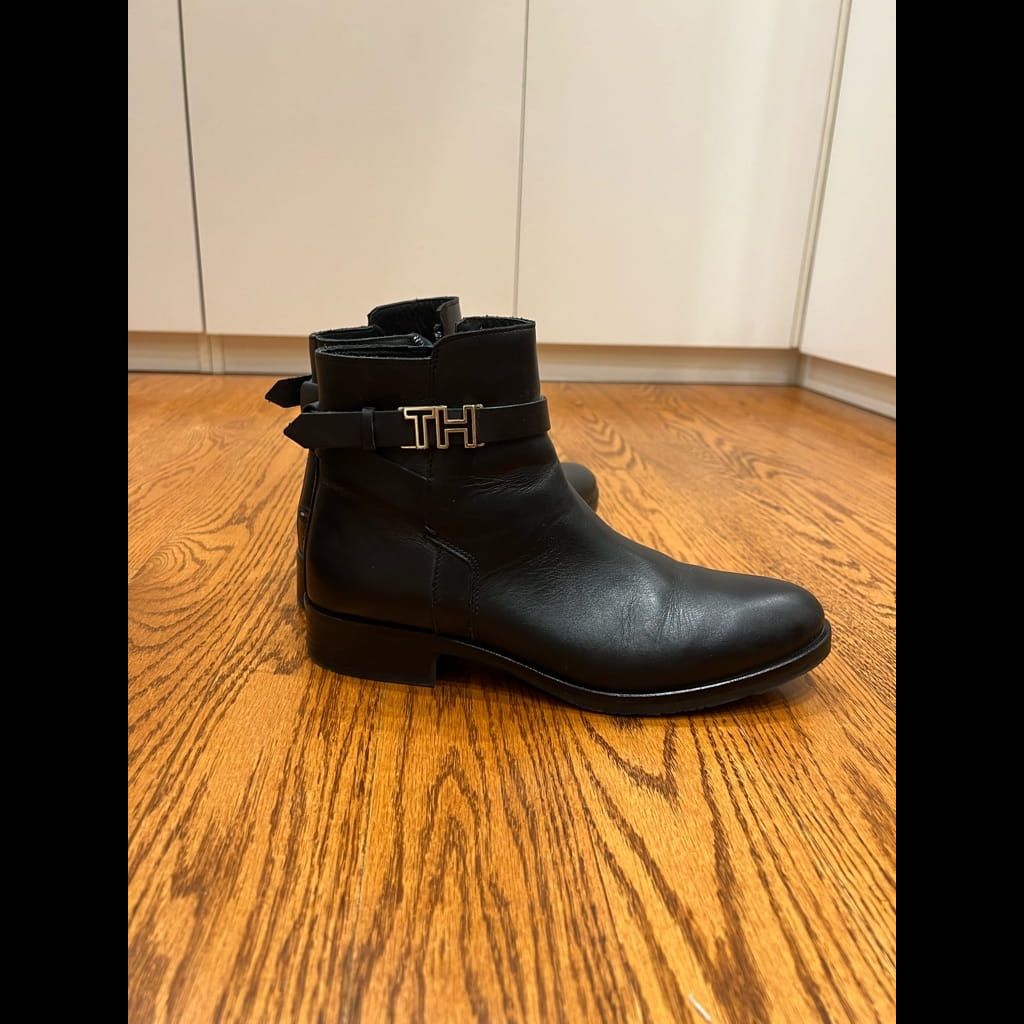 Tommy Hilfiger Hardware Mid Bootie Womens Black Leather Ankle
