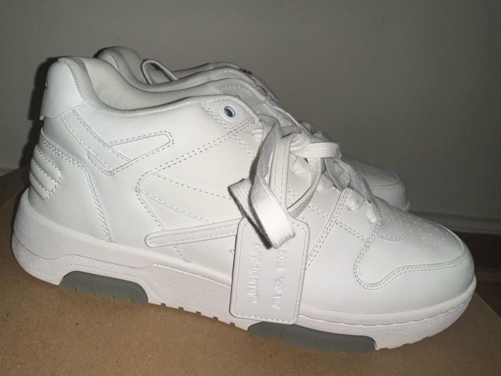 Off White OOO Sneakers