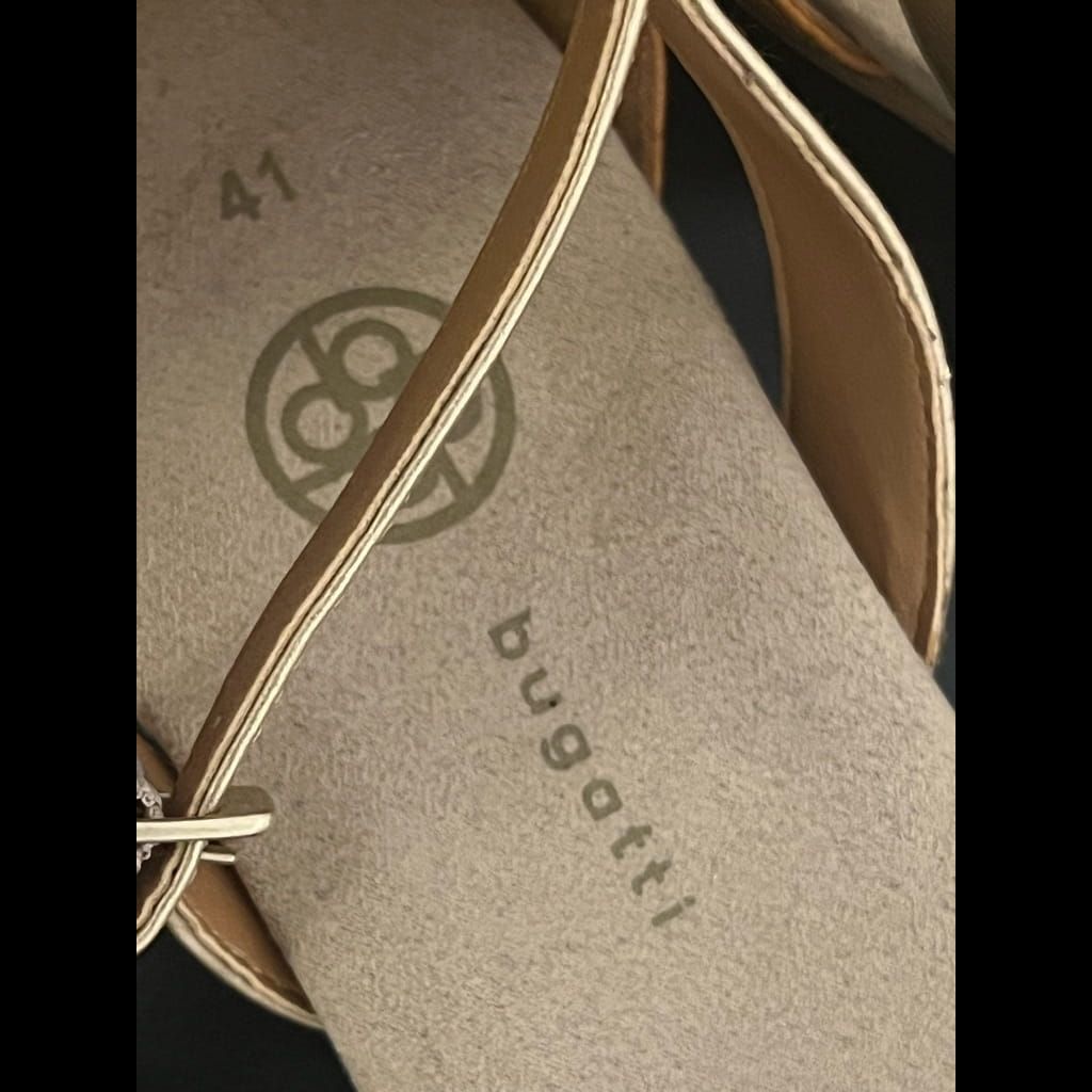 Bugatti Sandals
